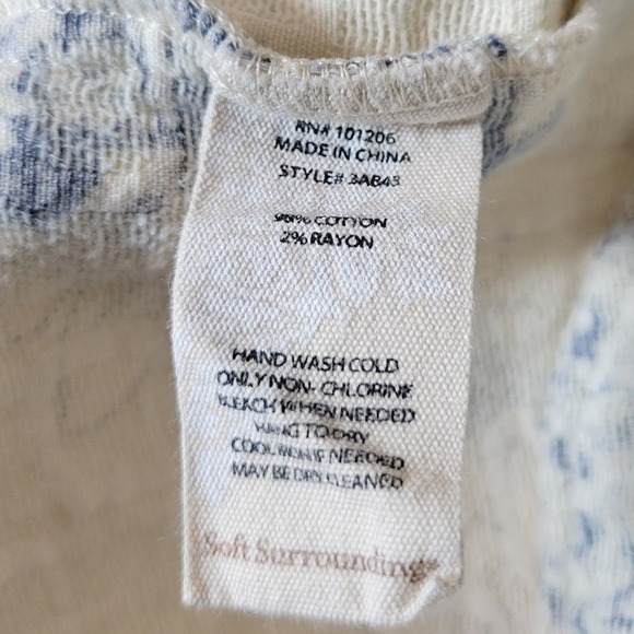 Soft Surroundings Floral Long Sleeve Button Shirt Size Large Petite Vacation - Picture 5 of 12